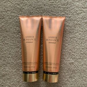 Victoria's Secret Amber Romance Shimmer Lotion - Peach and Gold